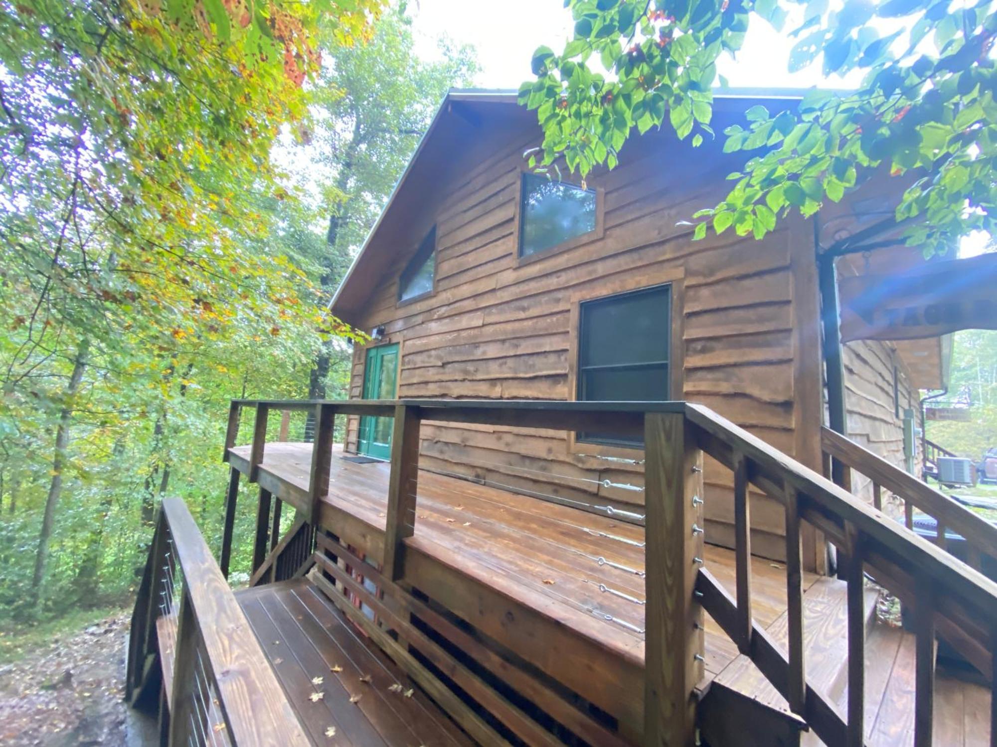The Treehouse At The Rustic Retreat Hotel Нашвил Екстериор снимка