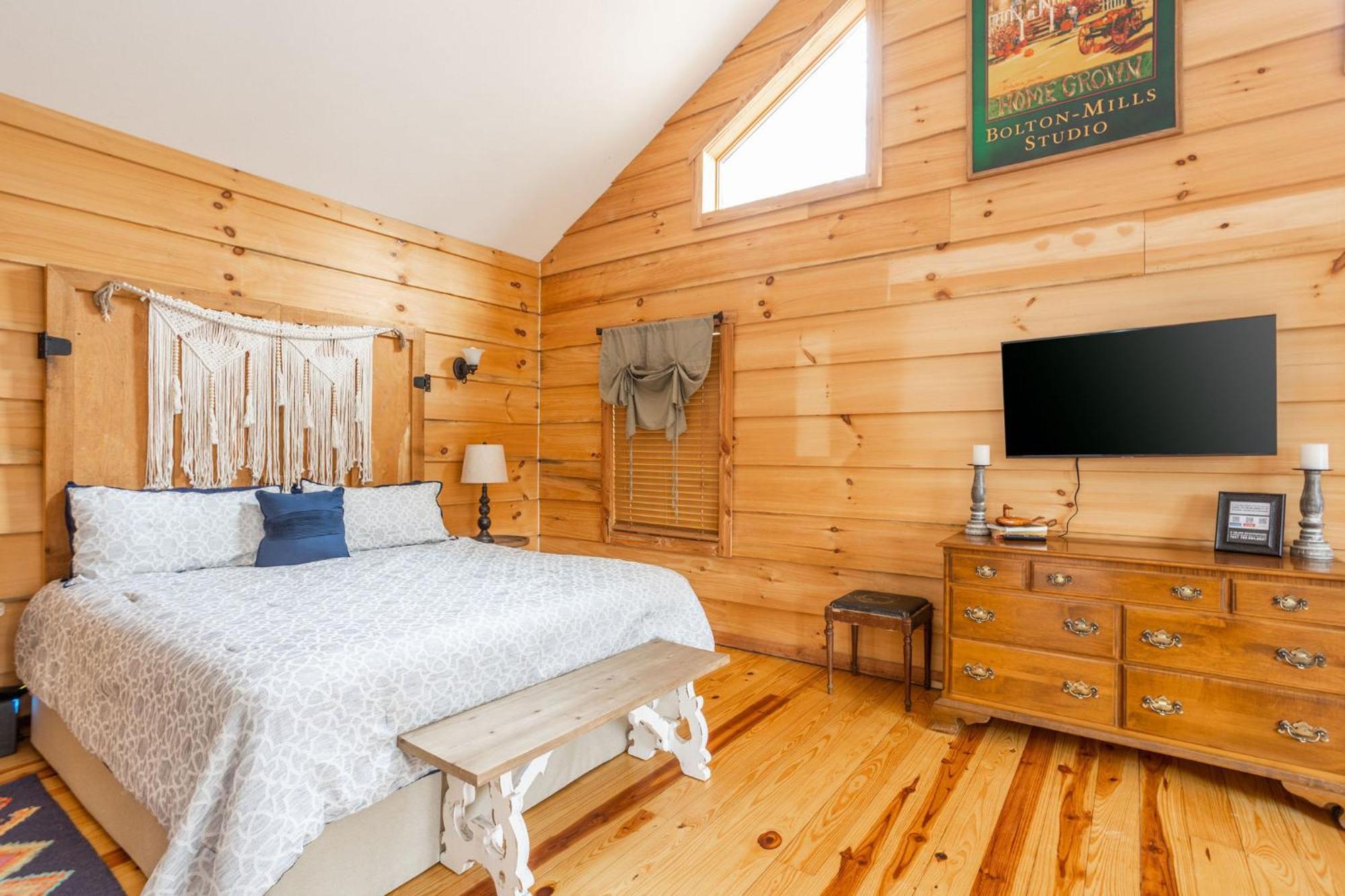 The Treehouse At The Rustic Retreat Hotel Нашвил Екстериор снимка
