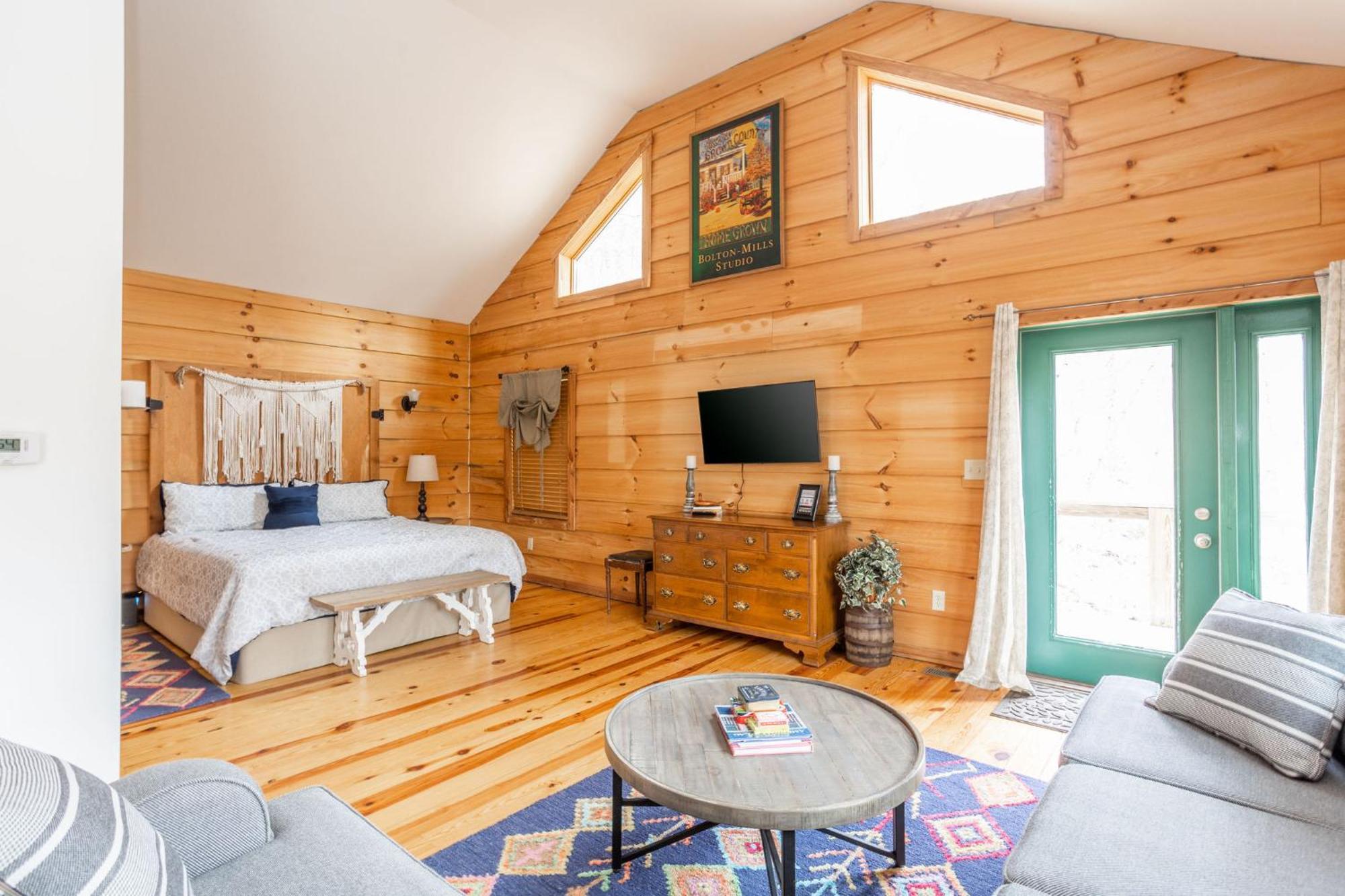 The Treehouse At The Rustic Retreat Hotel Нашвил Екстериор снимка