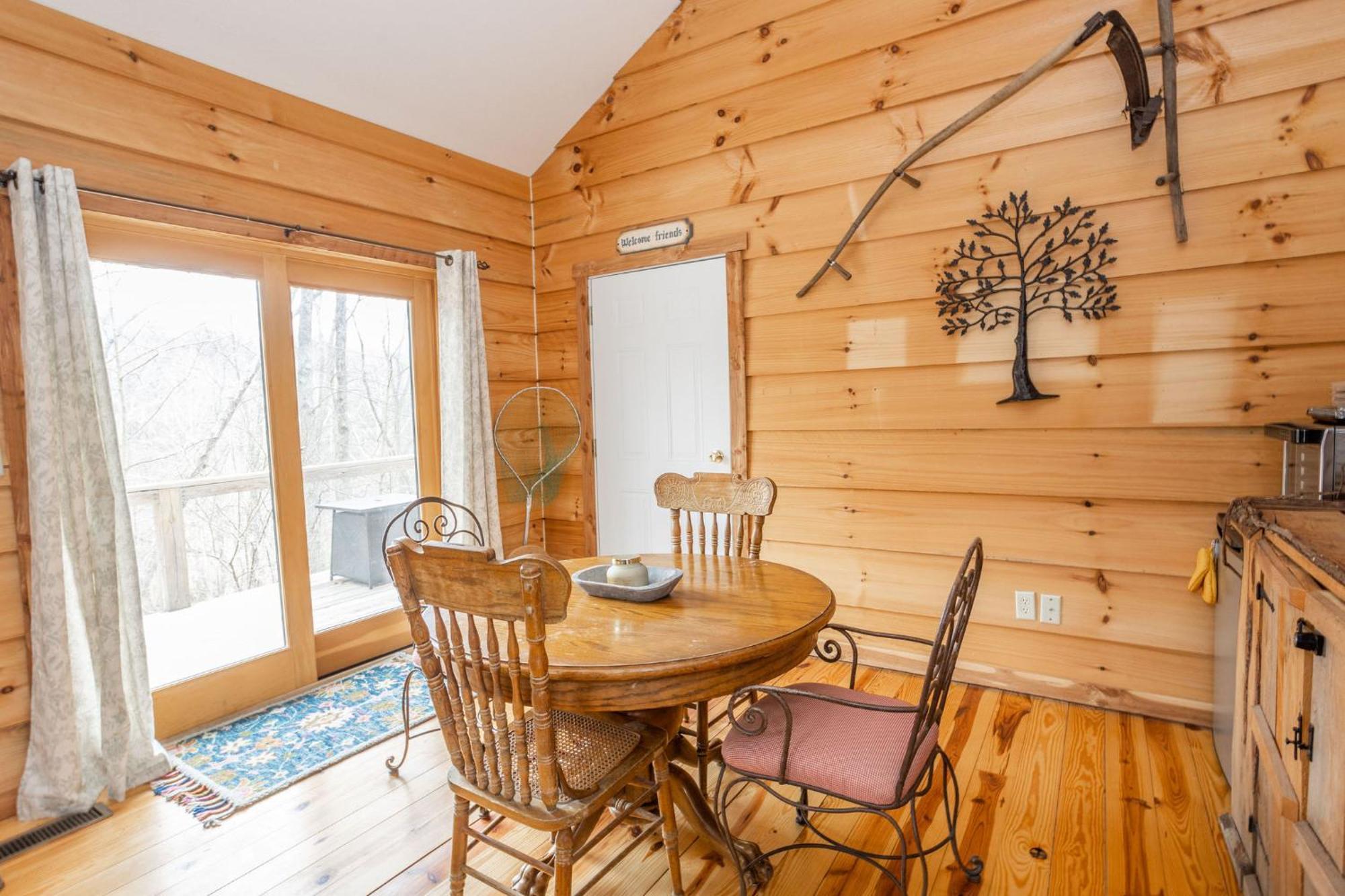 The Treehouse At The Rustic Retreat Hotel Нашвил Екстериор снимка